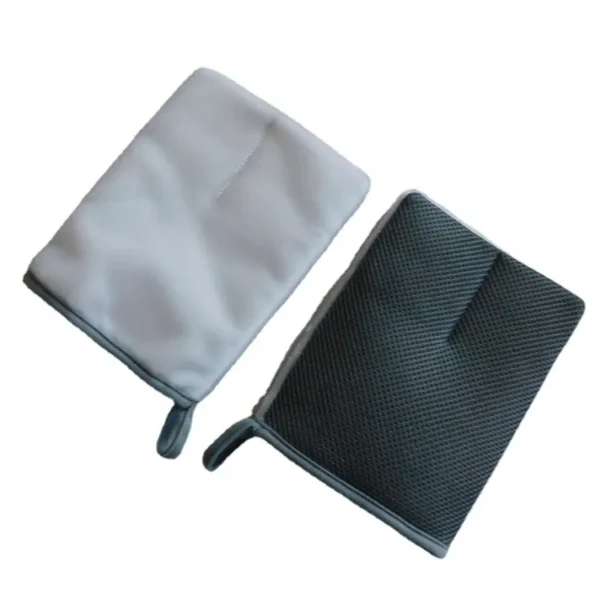 2-in-1 Car Interior Detailing Mitt, Scrubbing Mesh & Plush Microfiber for Stain Removal