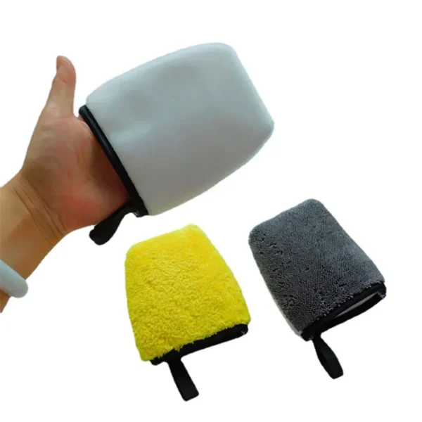 Dual-Sided Interior Scrub Finger Mitt – 2-in-1 Exterior & Interior Detailing Tool