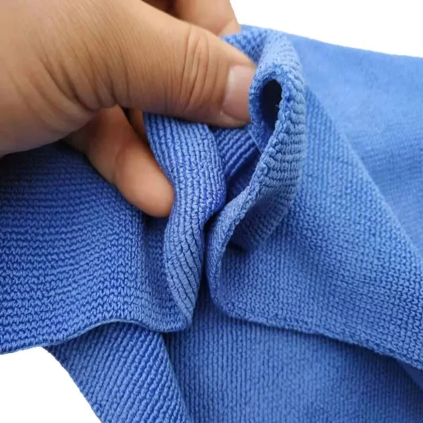 Close-up of 320GSM 80/20 microfiber fabric, ultra-soft and scratch-free